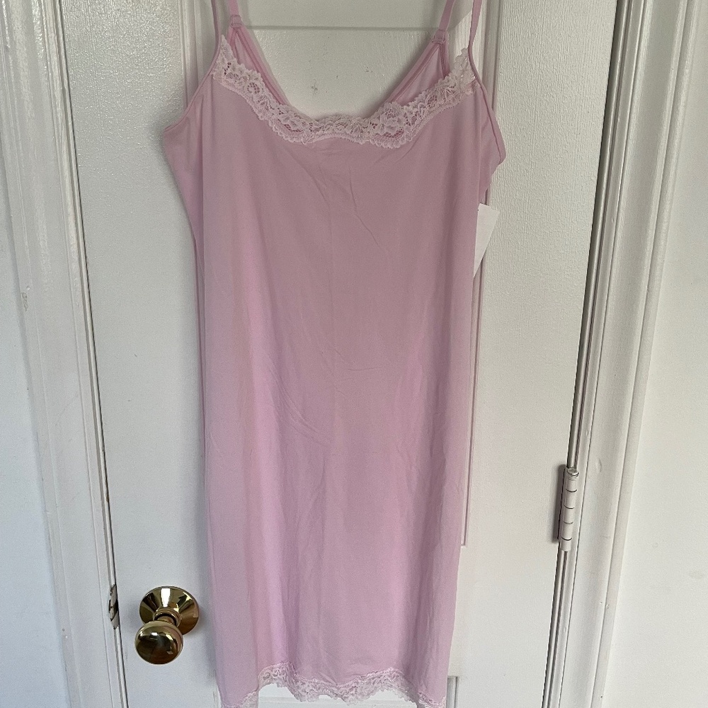 Skims lingerie size Large